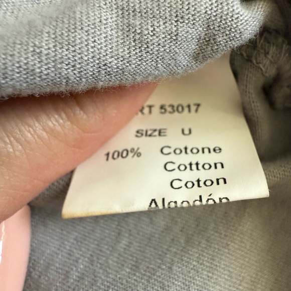 Casual Long Sleeve Gray Top - Picture 3 of 9